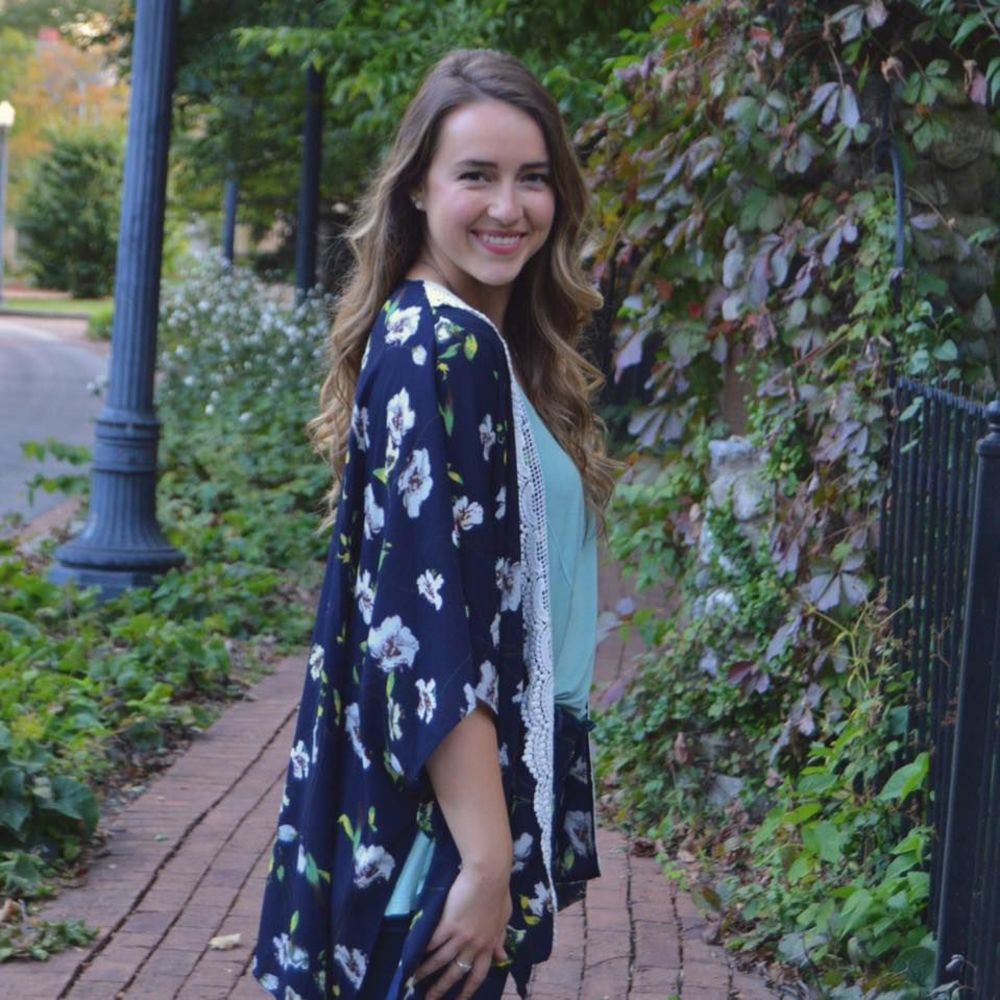 Meet your Posher, Monica